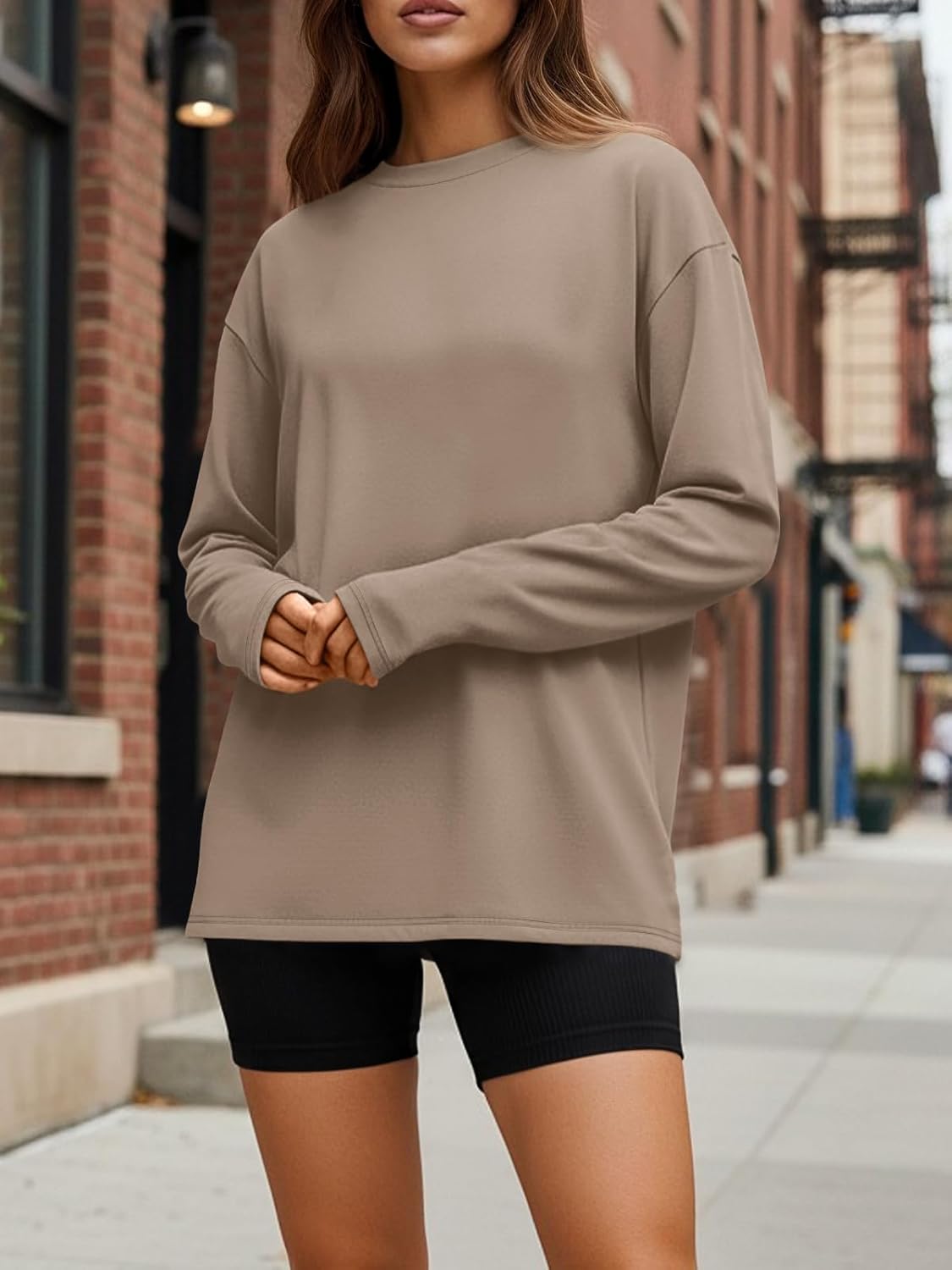 Detalle 2 de Trendy Queen Oversized Tee 2025