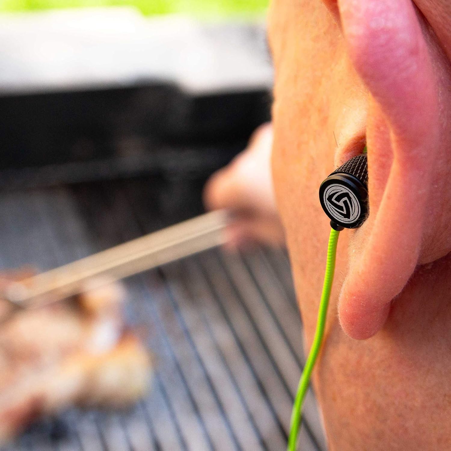 Thumbnail 4 de Ludos ULTRA Wired Earbuds in-Ear Headphones – 5 Year Warranty, with Microphone, Volume Control, and Memory Foam Cushions