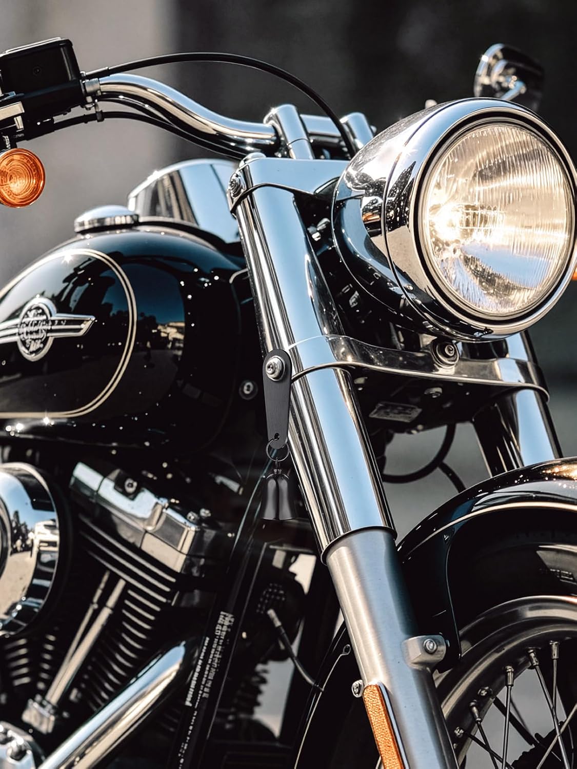 Detalle de Bandmax Schlüsselanhänger Motorrad Glocke aus Edelstahl (316L) – Fahrglocke als Glücksbringer