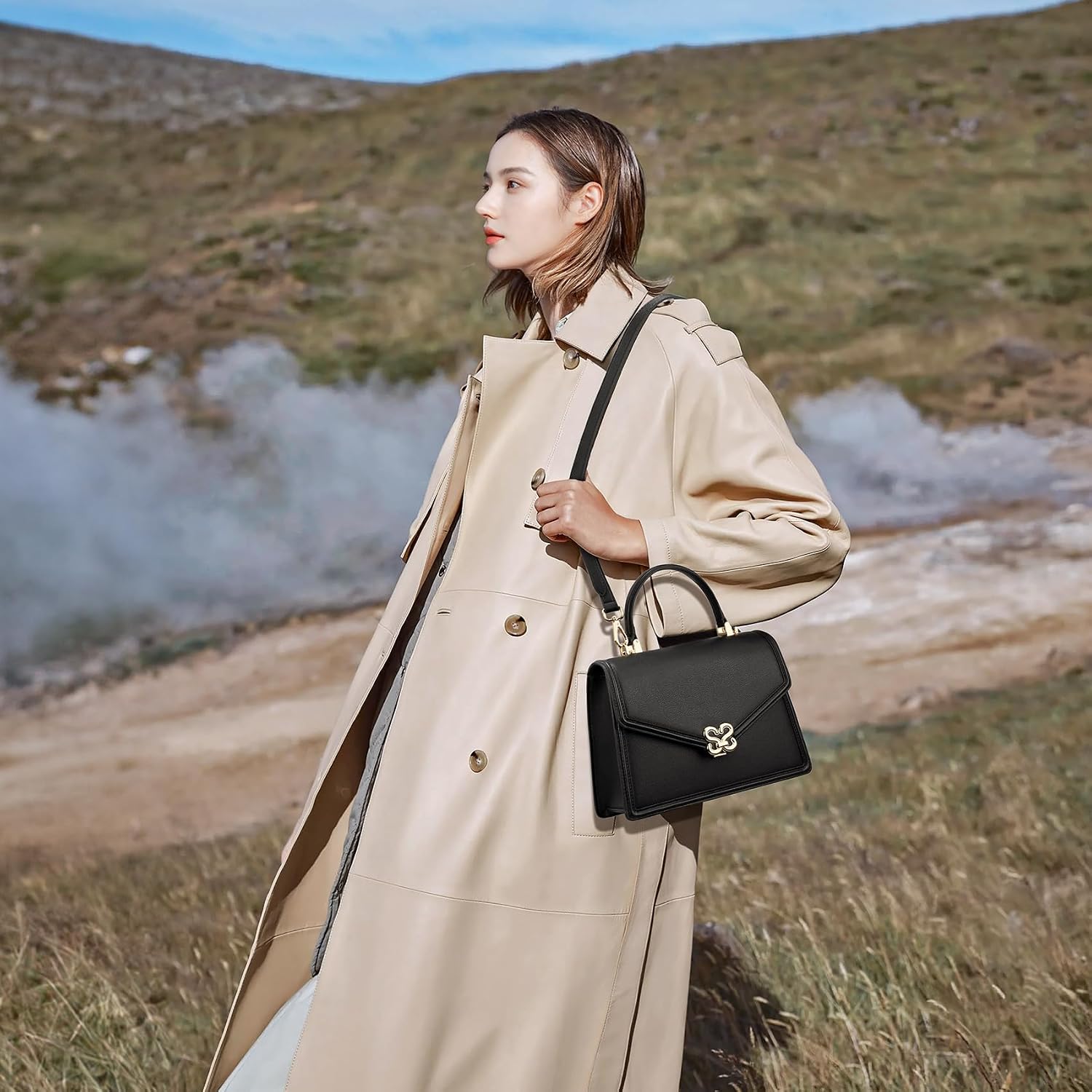 Detalle 2 de Top Handle Bag in Synthetic Leather