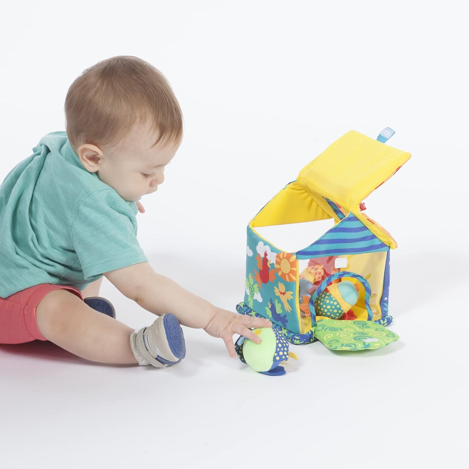 Thumbnail 5 de Manhattan Toy Put and Peek Birdhouse 7.5" soft toy