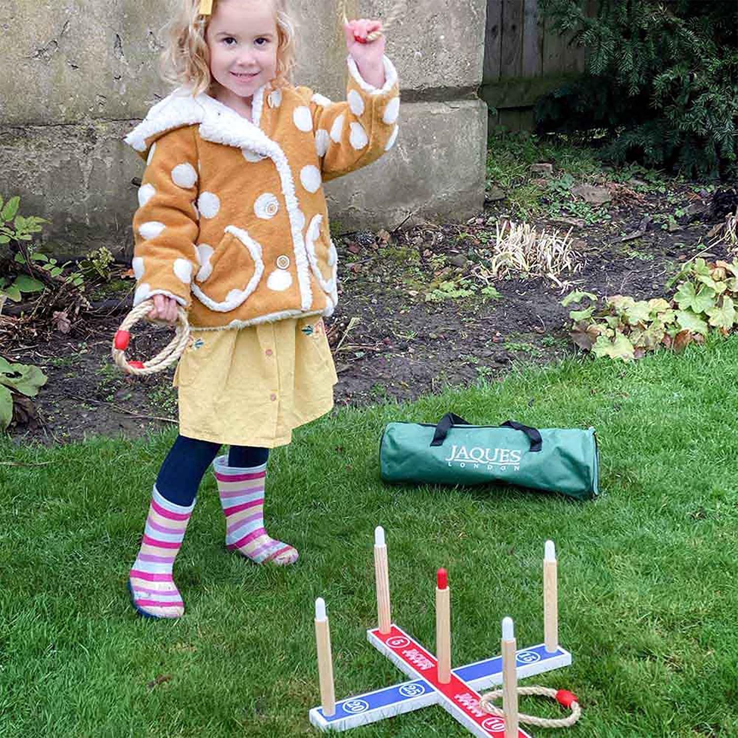 Thumbnail 6 de Jaques of London Quoits Garden Game (4 Rope Quoit Ring Toss) | Wooden Quoits Set for Outdoor Lawn Play