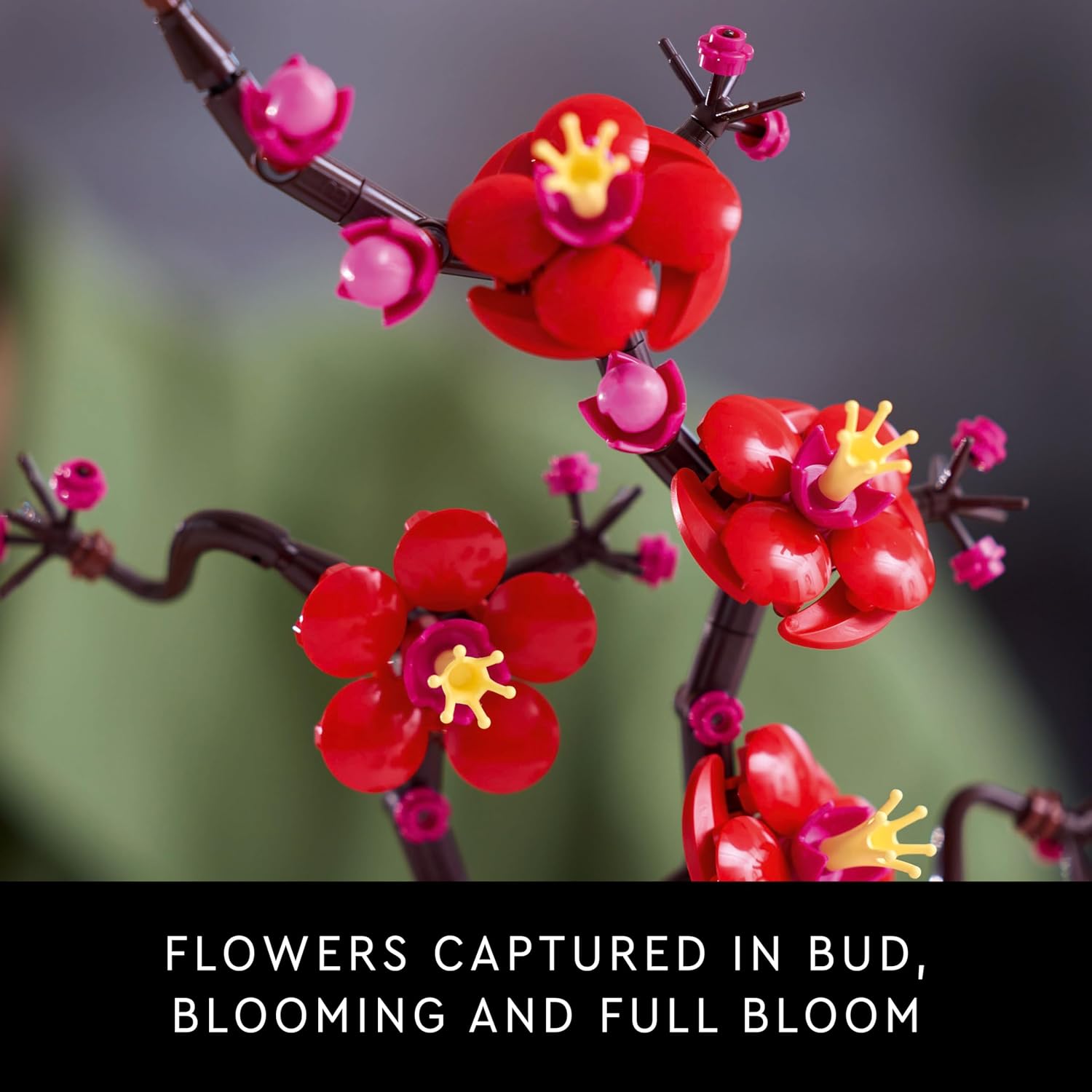 Detalle de LEGO Botanicals Plum Blossom Set for Adults (10369) — Buildable Indoor Floral Display