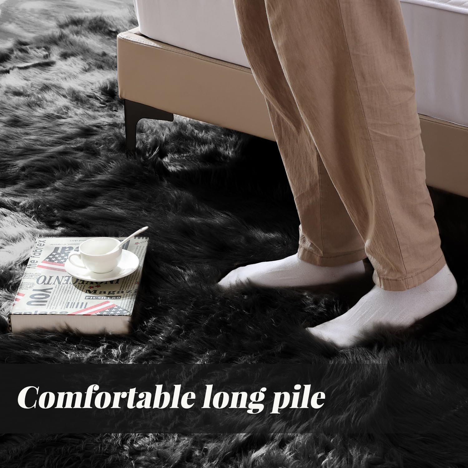 Thumbnail 1 de ORINOVA Tapis noir en fausse fourrure 90x150 cm (moumoute shaggy) pour chambre ado et salon