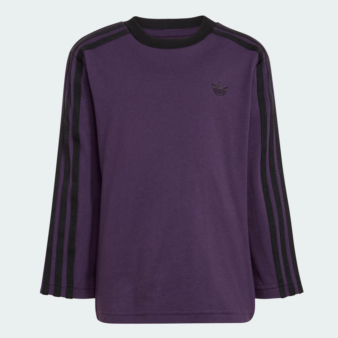 Detalle de Conjunto Crew Kids de Adidas en color violeta: comodidad para los peques