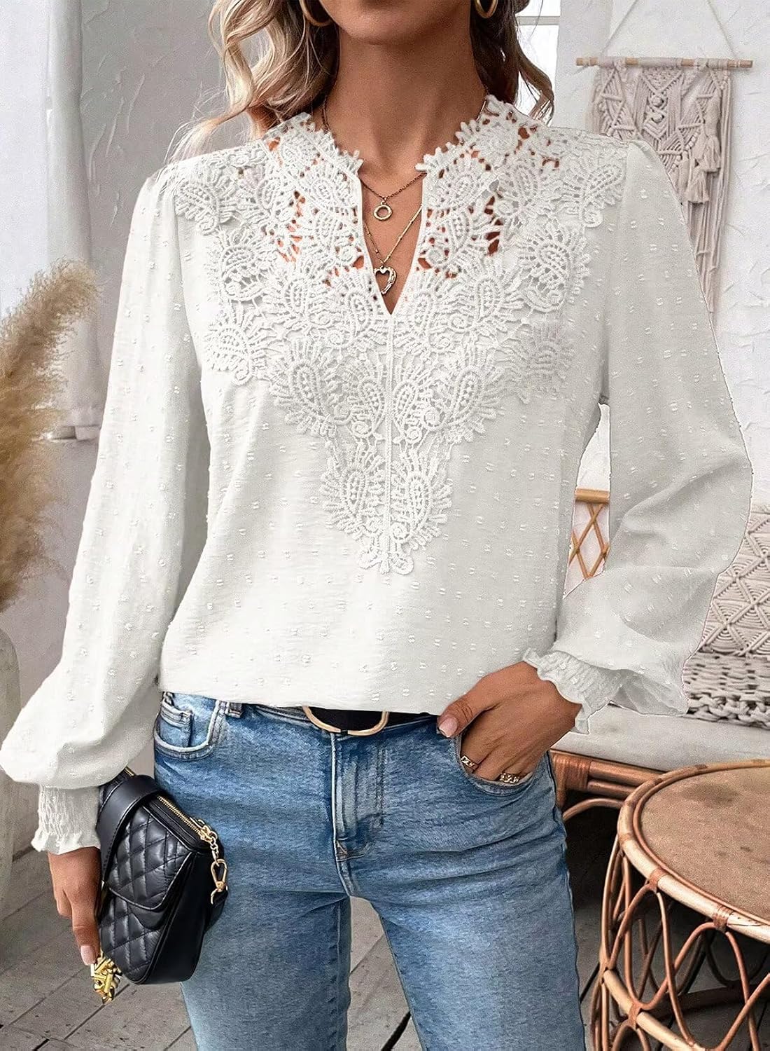 Detalle 2 de Falechay Swiss Dot Boho Long Sleeve Top with V-Neck & Crochet Details