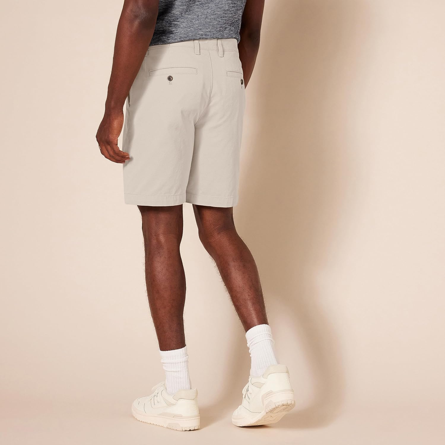 Thumbnail 1 de Amazon Essentials Men’s Slim-Fit 9" (23cm) Chino Shorts