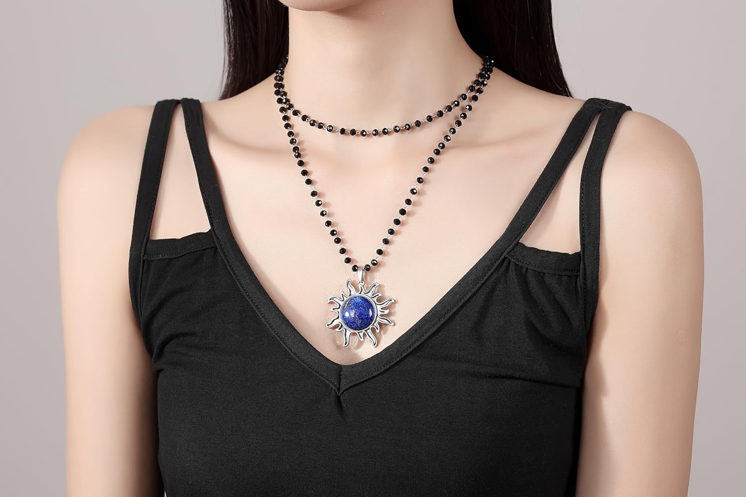 Detalle de AWARDSEN Gothic Moon Necklace for Women with Lapis Lazuli Pendant