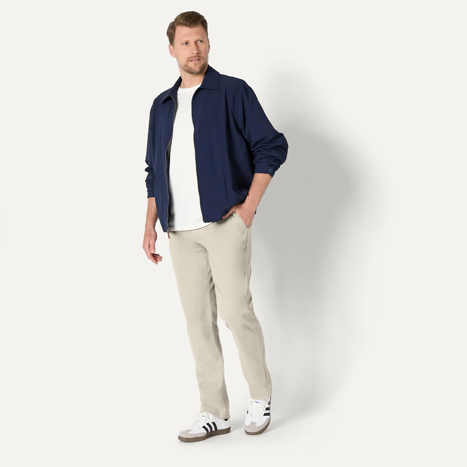 Thumbnail 4 de Amazon Essentials Herren Legere Stretch-Chinohose in sportlicher Passform (in Übergröße erhältlich)