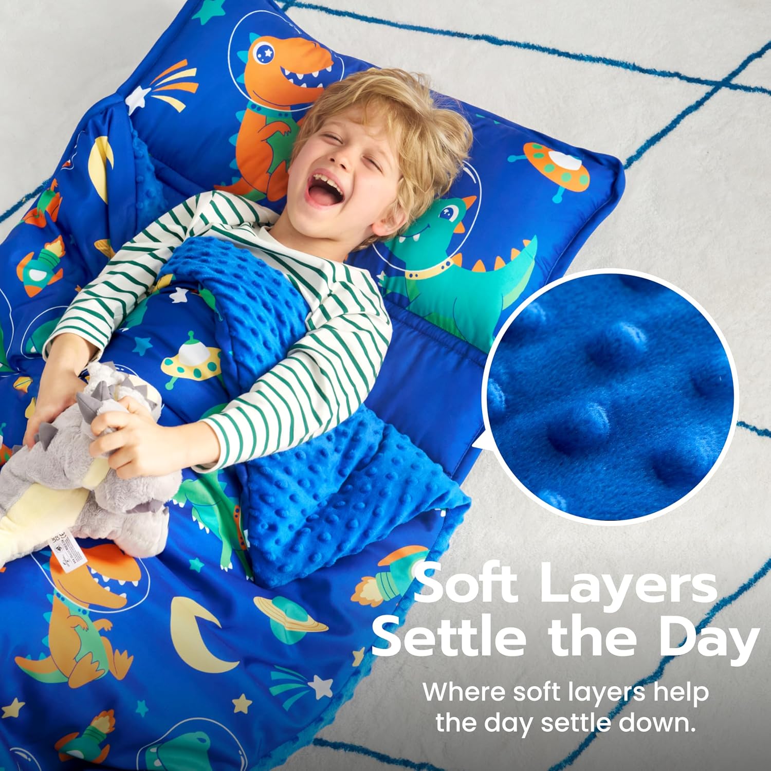 Detalle 2 de JOIEDOMI Toddler Nap Mat, 55" x 30", with Removable Pillow & Blanket