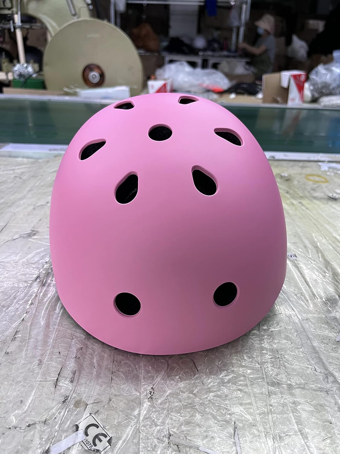 Thumbnail 6 de TCCVANAS Kids Helmet and Protective Gear Set with ABS Shell