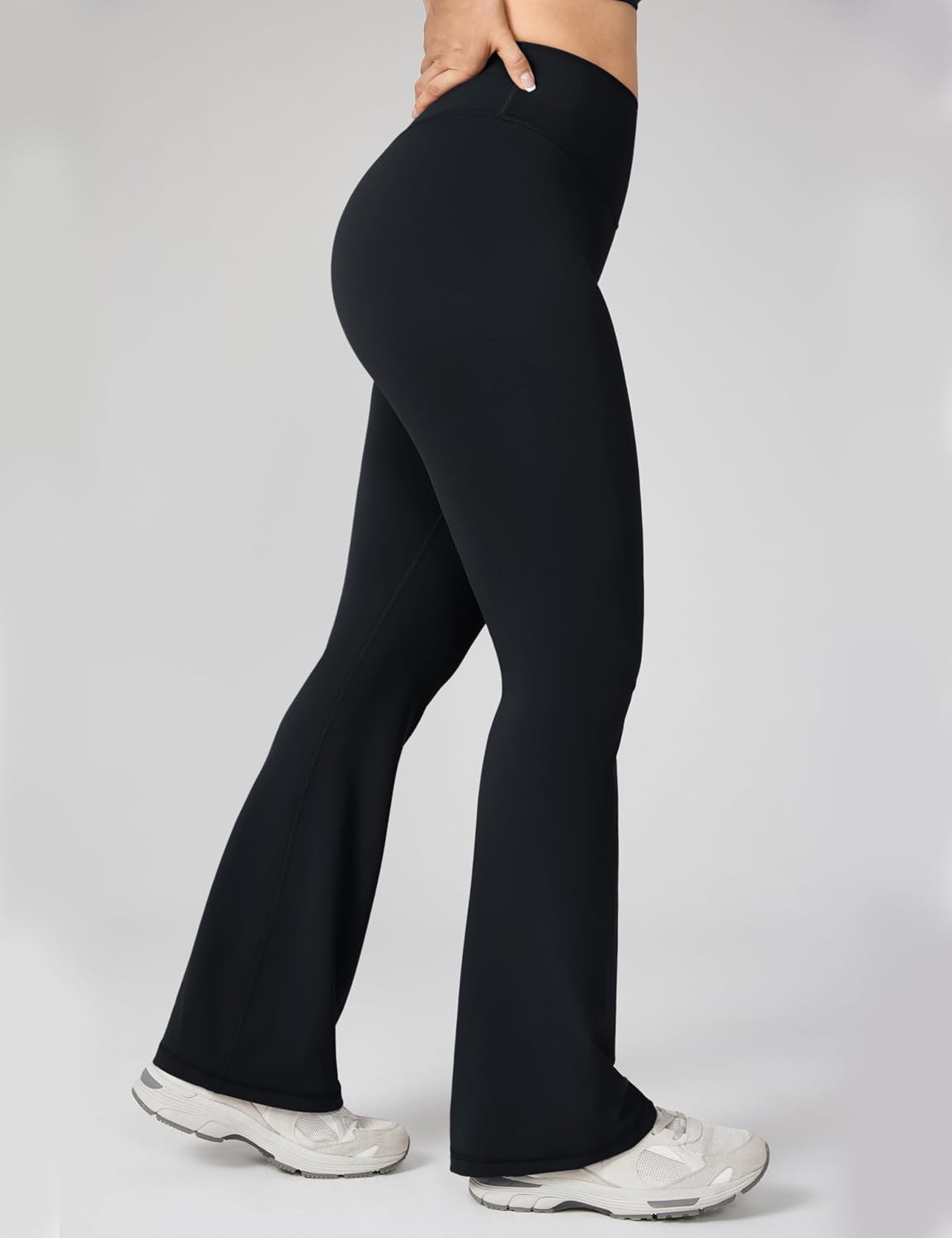 Detalle 2 de UNISSU Hugcurve Flare Leggings 31.5"