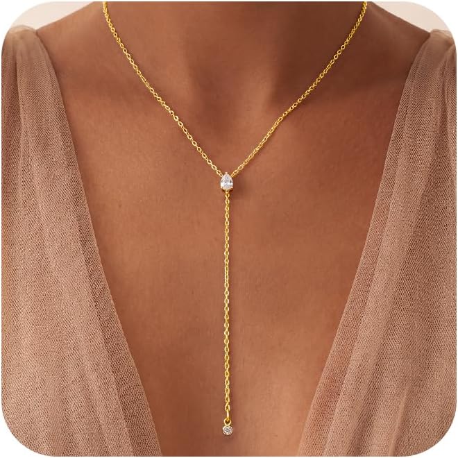 Detalle de uniqtrue Y-shaped lariat necklace with 15-inch chain