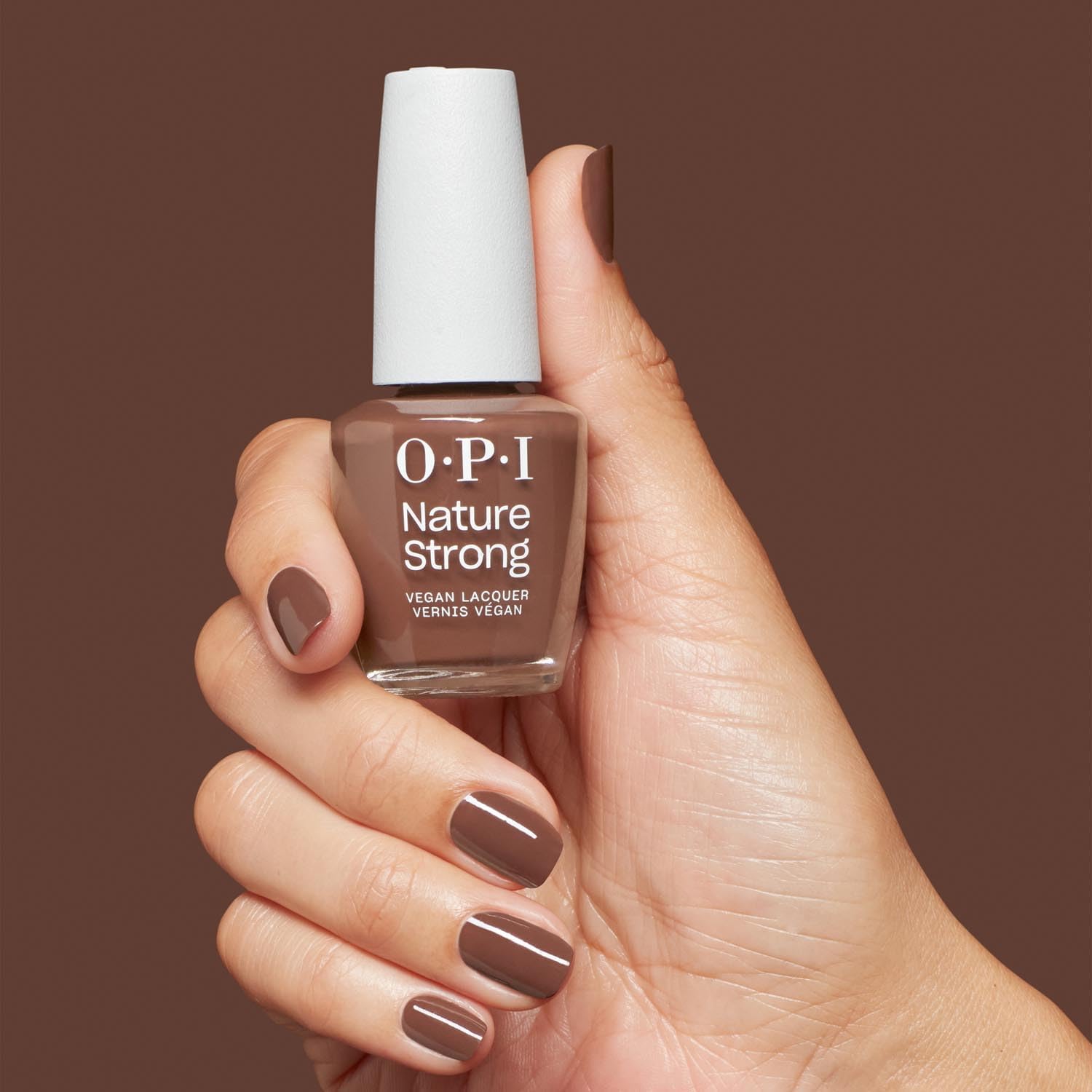 Thumbnail 2 de OPI Nature Strong smalto vegano marrone n. 46.997, finitura brillante, fino a 7 giorni