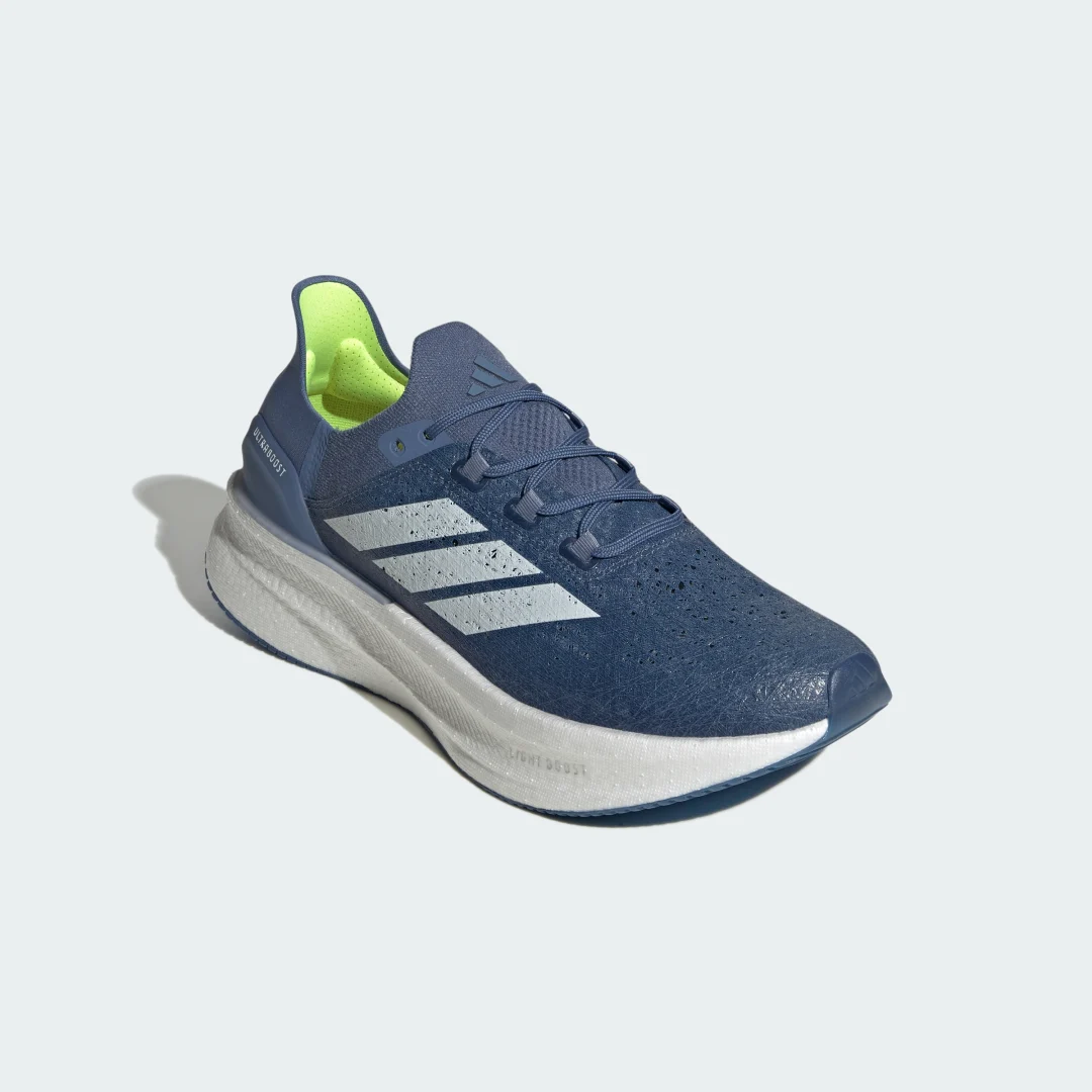 Detalle 2 de Adidas ULTRAB00ST 5 STRUNG — Zapatillas en azul para entrenamientos y uso diario