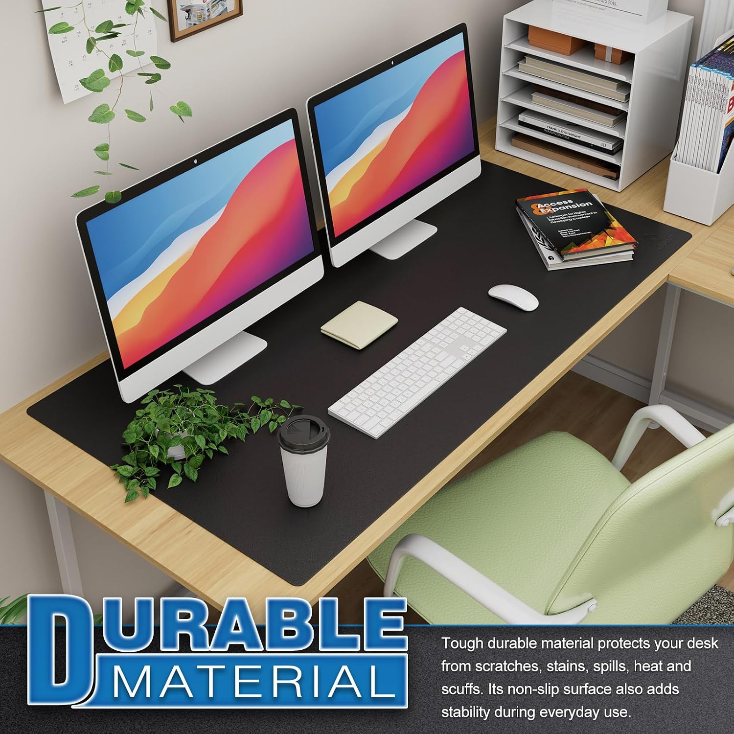 Detalle de K KNODEL Large Office Leather Desk Mat (120x60cm) – Black PVC leather blotter, mouse and keyboard pad