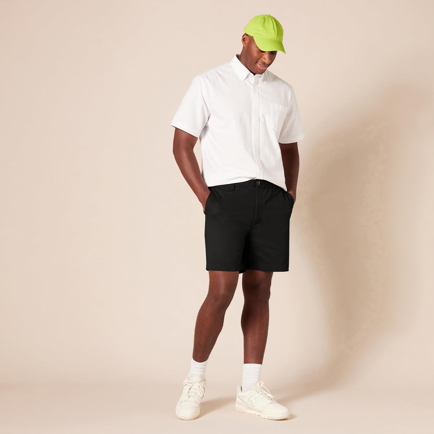 Thumbnail 6 de Amazon Essentials Men’s Classic-Fit 7” (18 cm) Chino Shorts