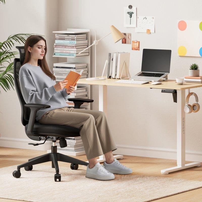 Detalle 2 de Sense7 Moyo: Silla de Oficina Ergonómica Reclinable en Negro
