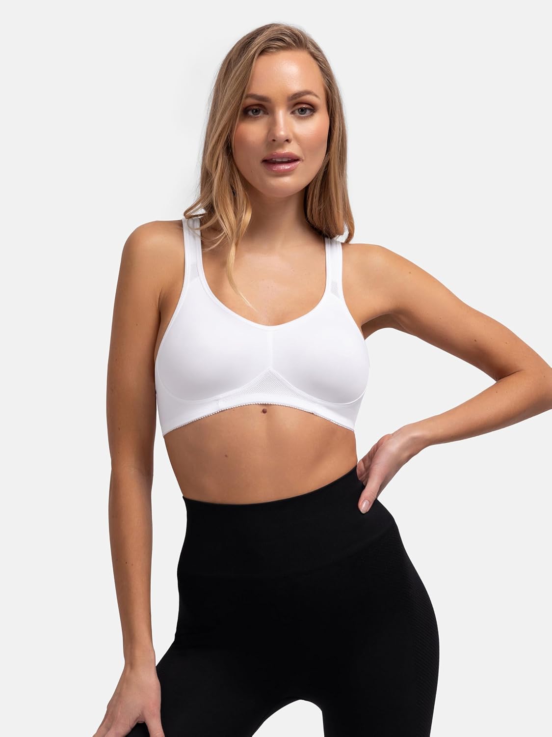 Detalle de Dorina Sport-BH Flex D1901A (Schwarz/Weiß) – hoher Tragekomfort, nahtlos vorgeformte Cups