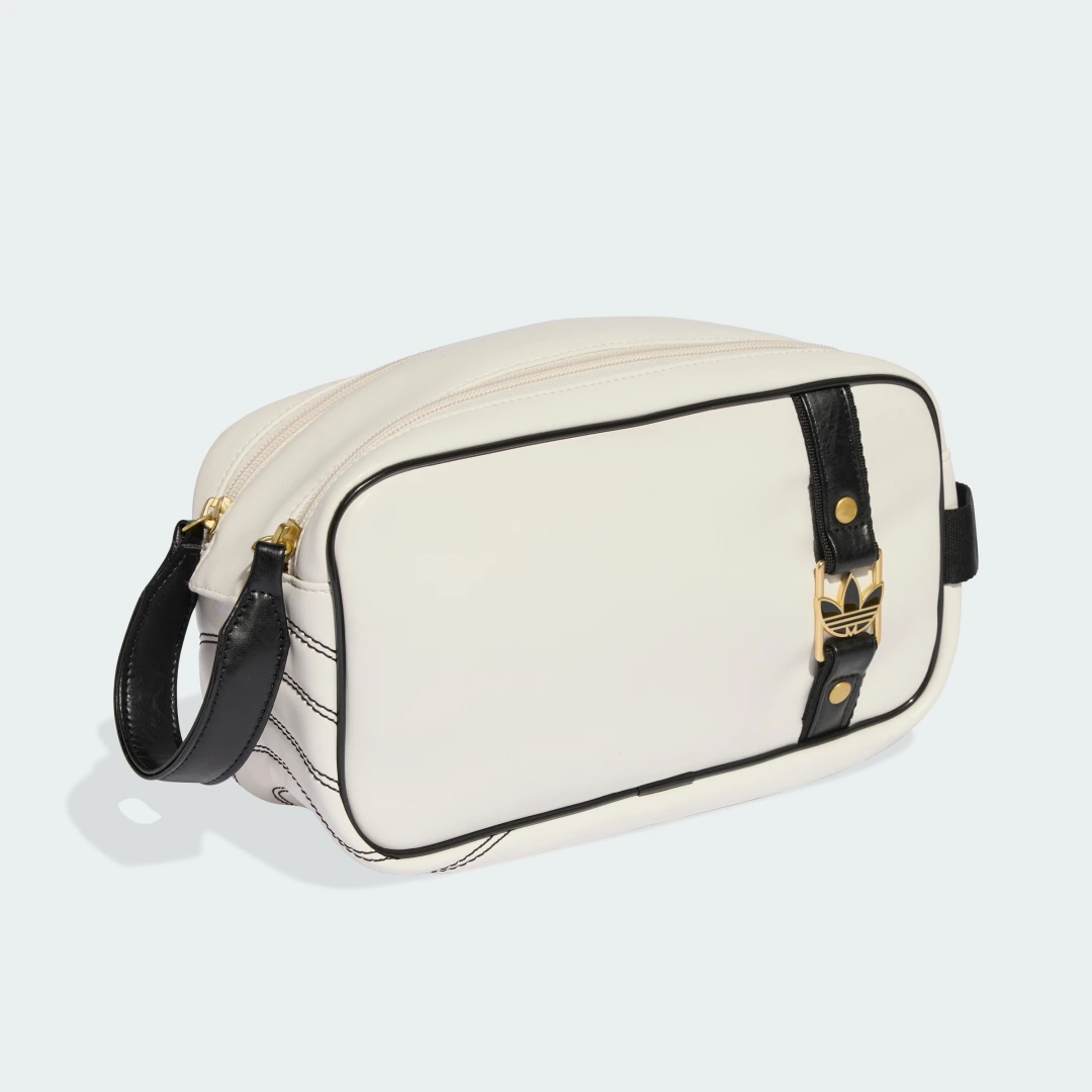 Detalle de Neceser WASHKIT de Adidas – color Blanco