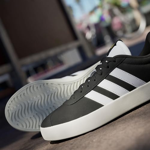 Detalle de adidas Donna Vl Court 3.0 Shoes – Core Black / Cloud White / Gold Metallic, 39 1/3 EU