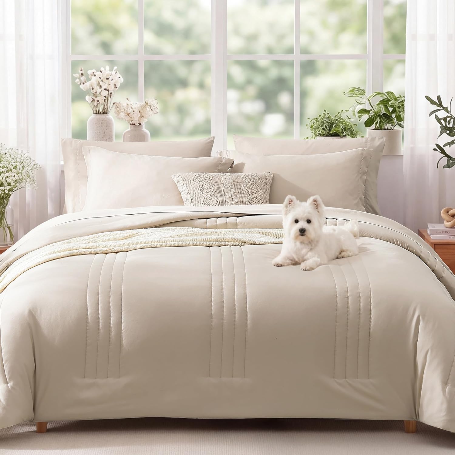 Thumbnail 1 de Monbix King Size Comforter Set (7-Piece) Bed in a Bag in Apricot Beige