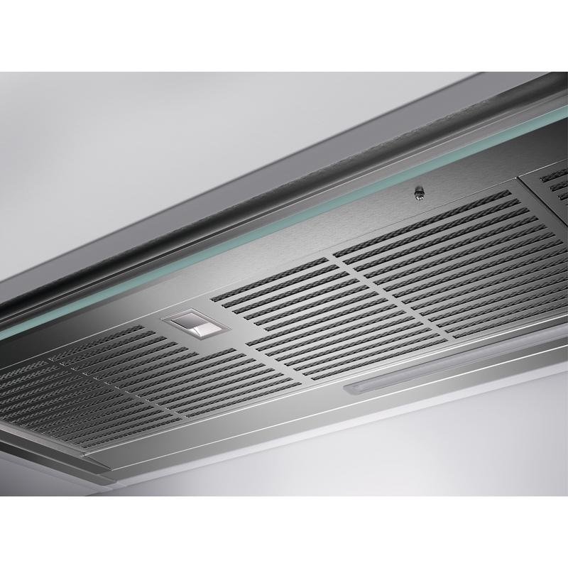Detalle de Campana extractora AEG GDE682HM: Hob2Hood, 120 cm y iluminación LED para cocina sin olores