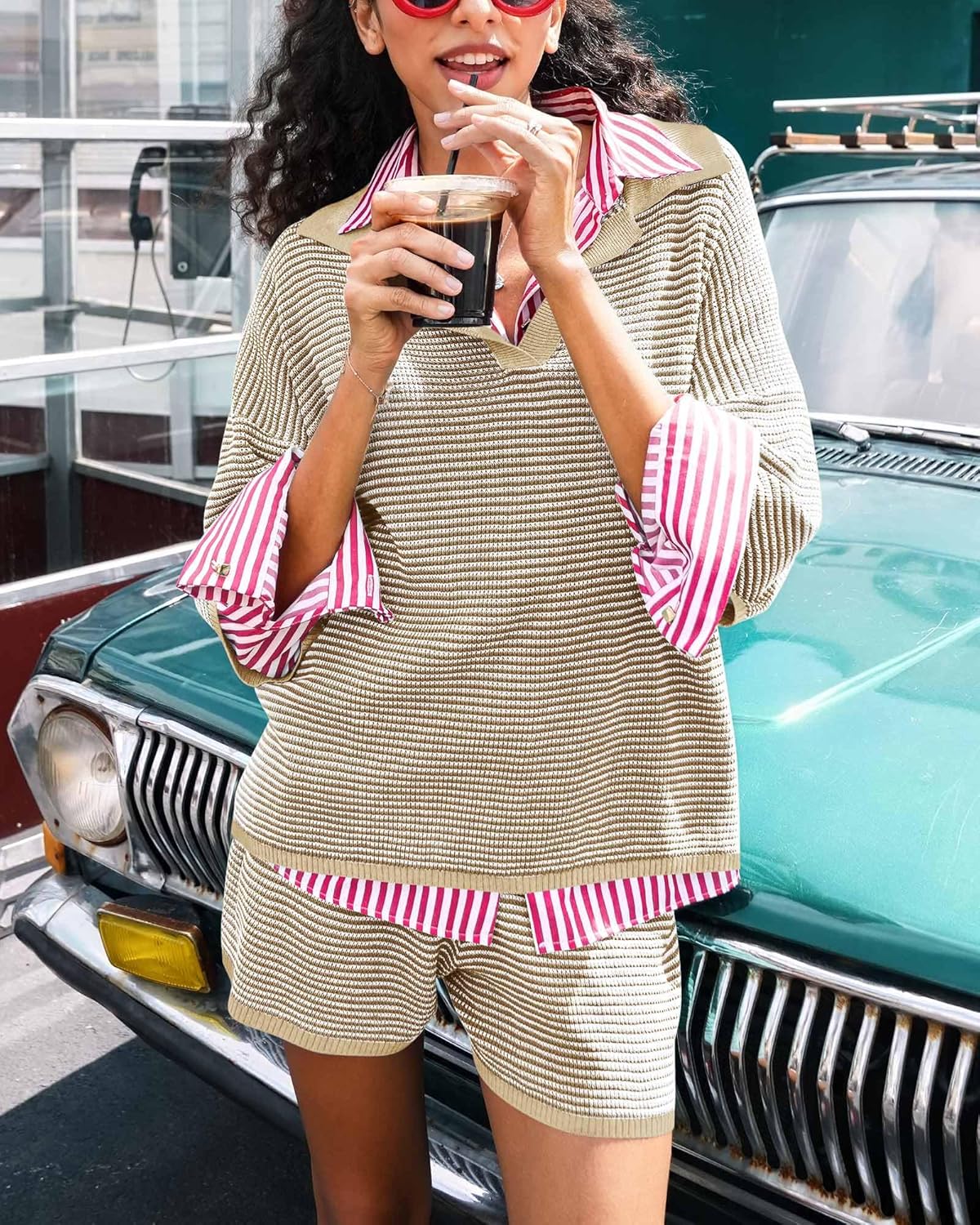 Thumbnail 4 de Tankaneo Women’s 2-Piece Oversized Sweater Set with V-Neck Knit Top and High-Waisted Lounge Shorts
