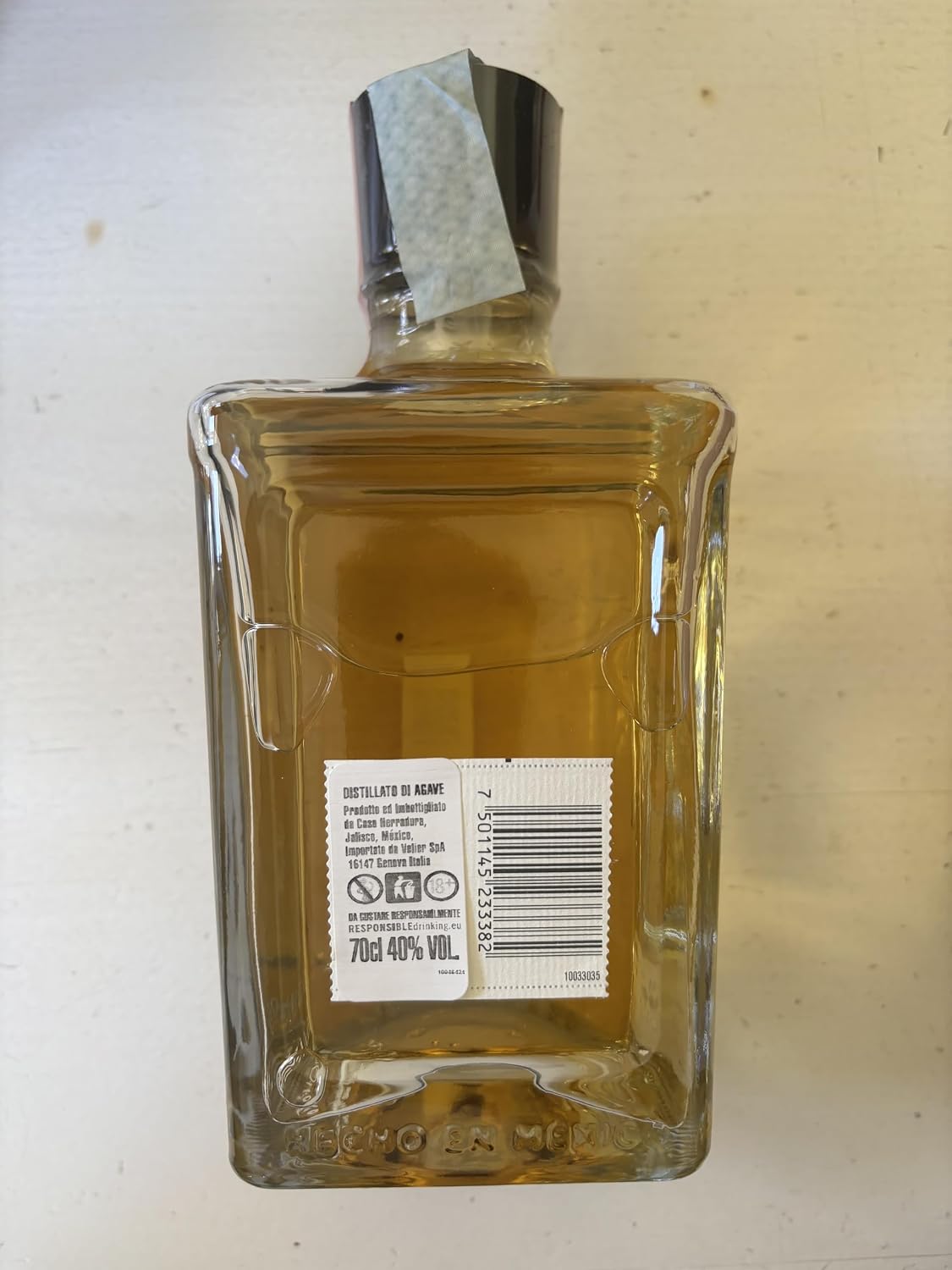 Detalle 2 de Herradura Tequila Reposado 700ml 🥃 - Sabor Dulce para Regalar