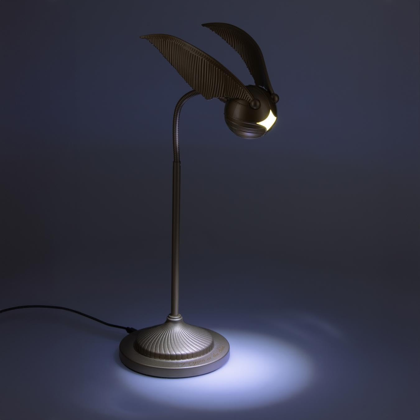 Thumbnail 2 de Paladone PP12796HPV2 Golden Snitch Posable Desk Lamp, USB, 3 Light Modes