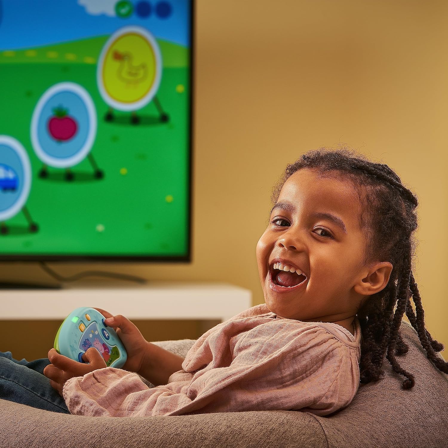 Thumbnail 3 de VTech ABC Smile TV – Peppa Pig Lernkonsole für den Fernseher (HDMI-Stick, kabellos)