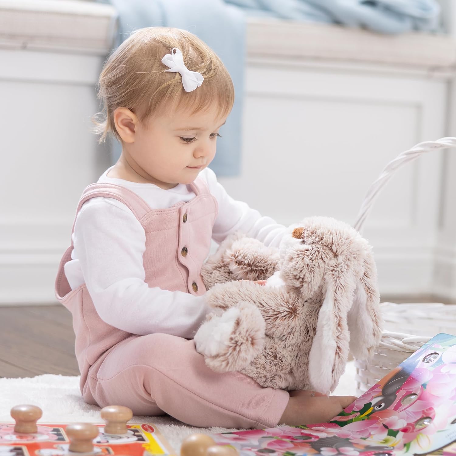 Thumbnail 1 de Melissa & Doug Burrow Bunny Plush