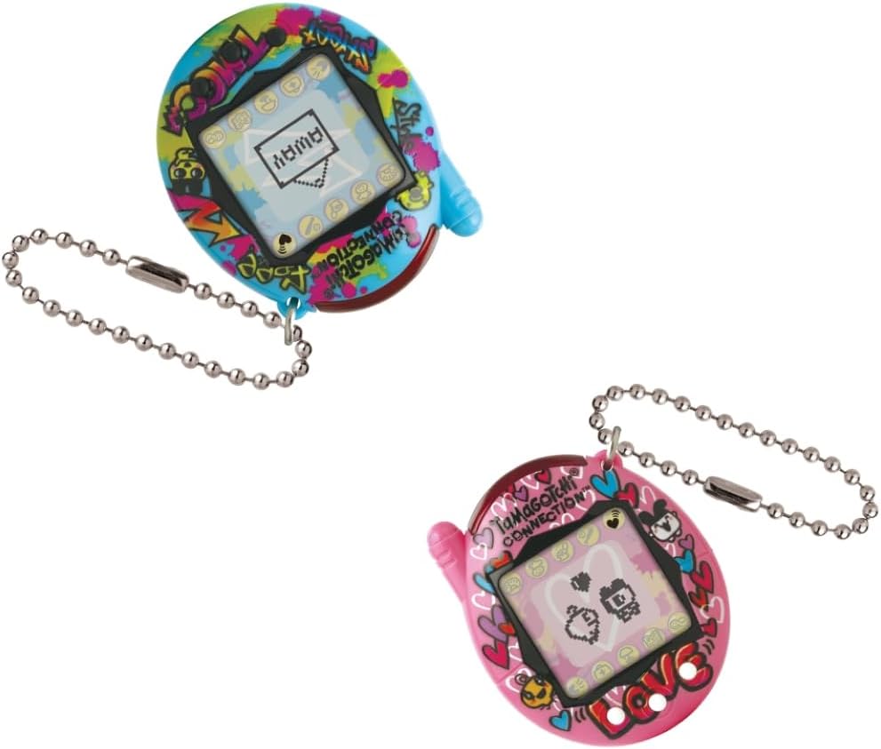 Detalle de Tamagotchi Connection True Friends (Blue Graffiti and Pink Graffiti) virtual pet set
