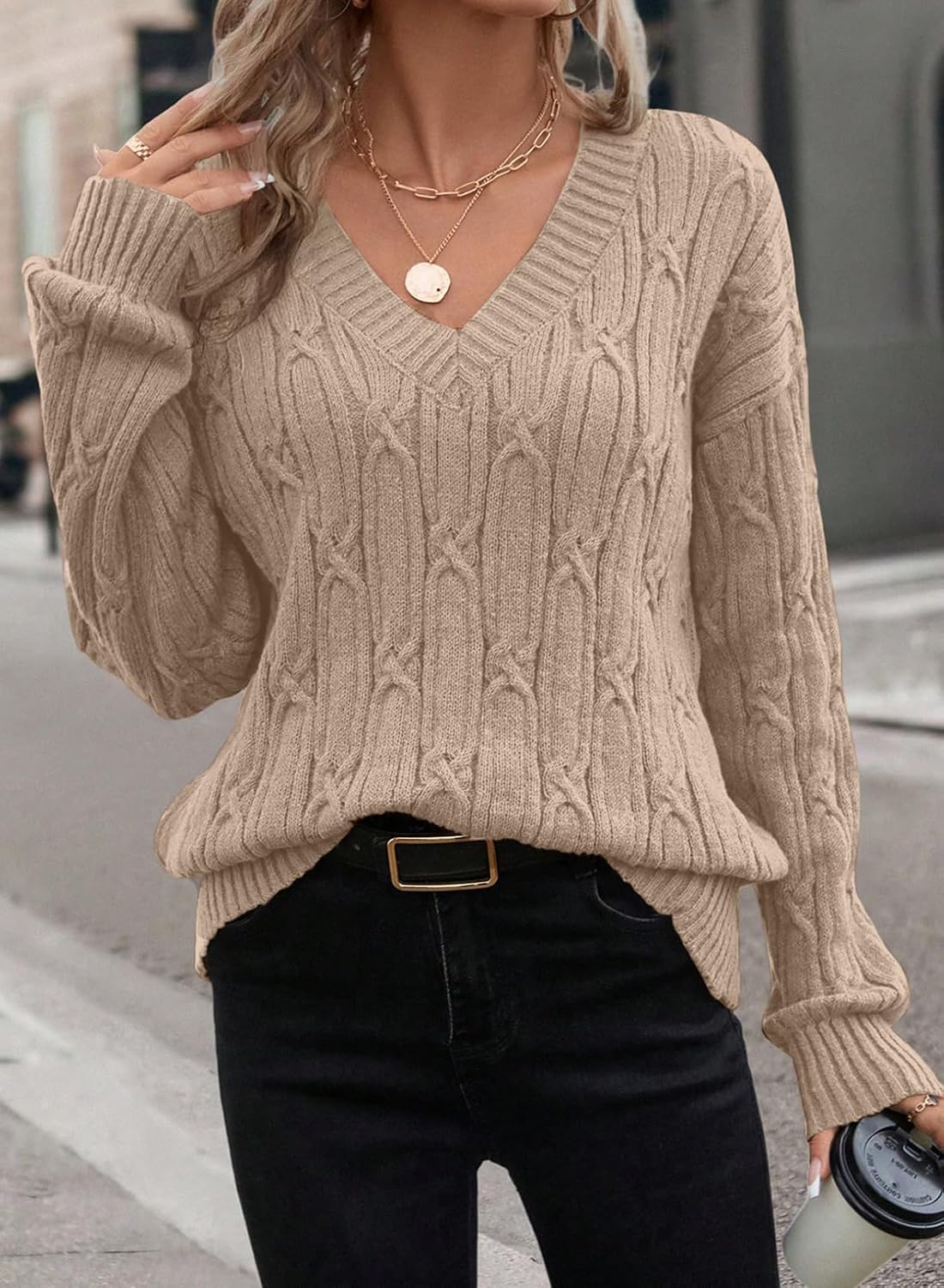 Detalle 2 de SHEWIN Womens V Neck Cable Knit Sweater 2026