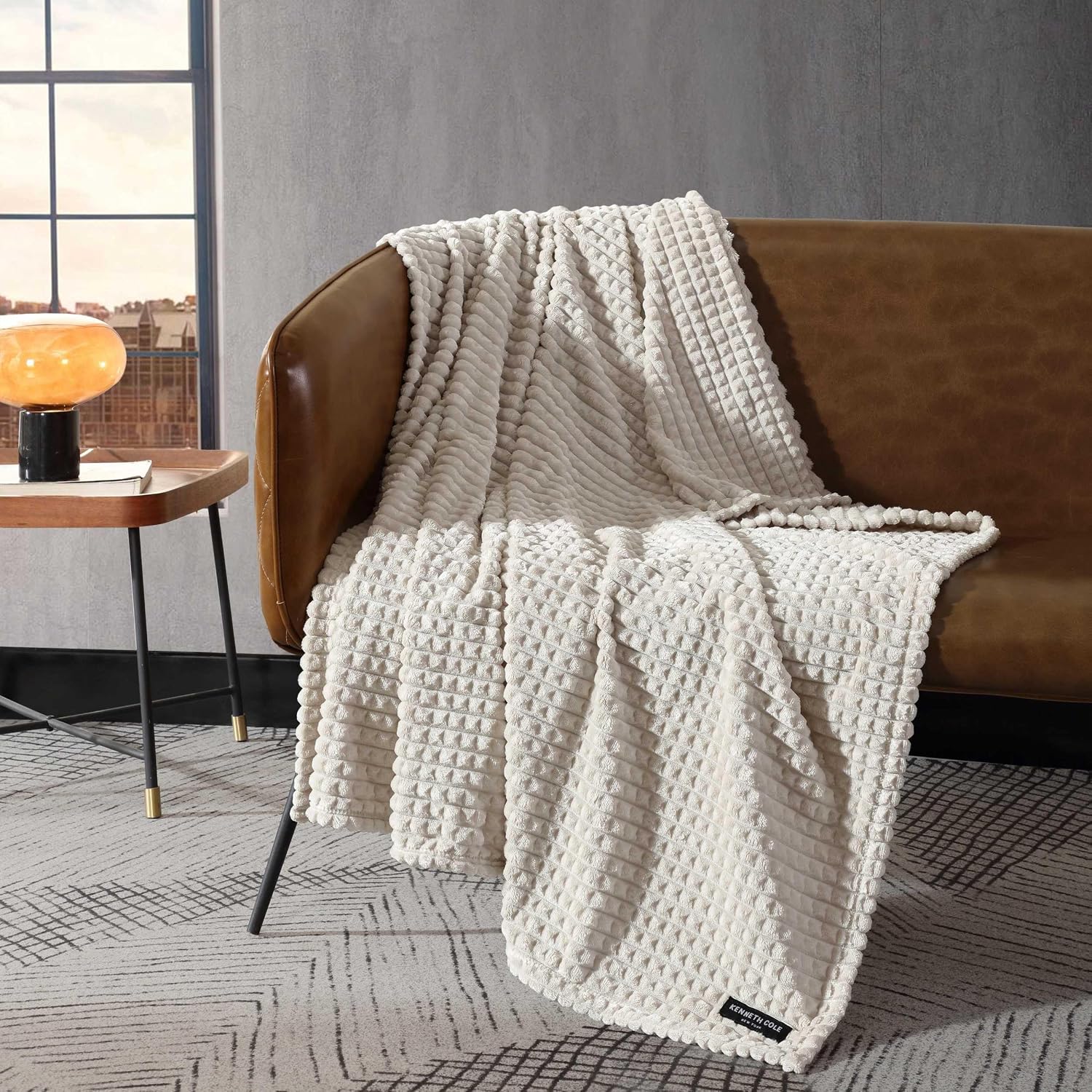 Detalle 2 de Kenneth Cole Throw Blanket 50" x 60" ๐