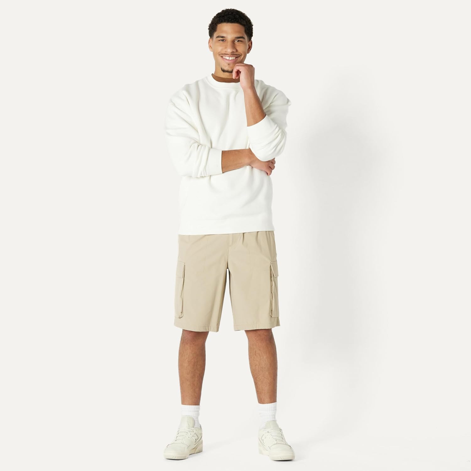 Detalle 2 de Amazon Essentials Men's Loose-Fit 11" Cargo Shorts