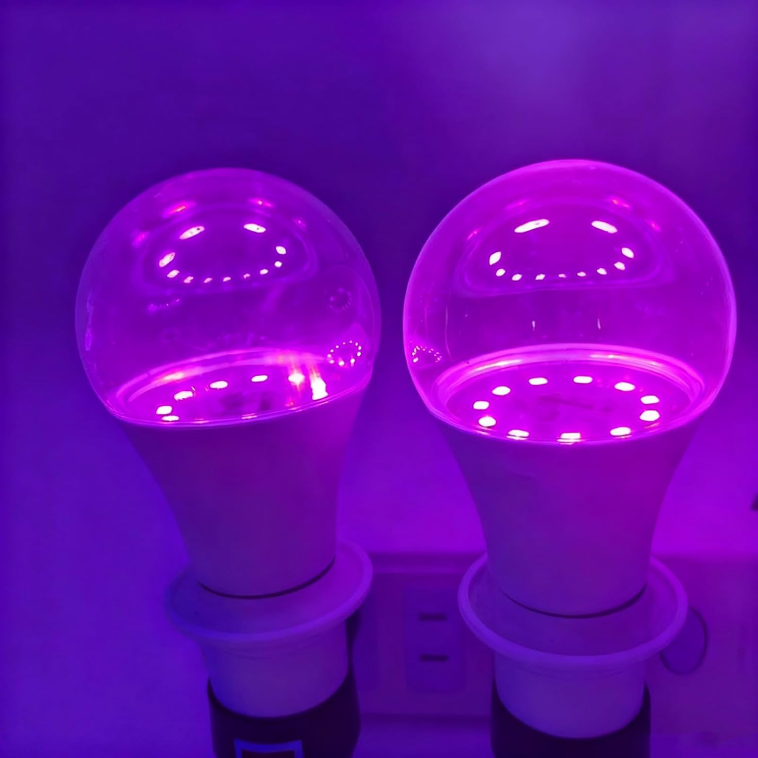 Detalle 2 de LIAISIMI UV Schwarzlichtlampe E27 10 W