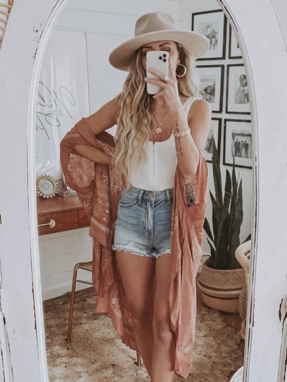 Detalle de Spicy Sandia Floral Beach Kimono Cardigan for Women — Lightweight Summer Cover Up