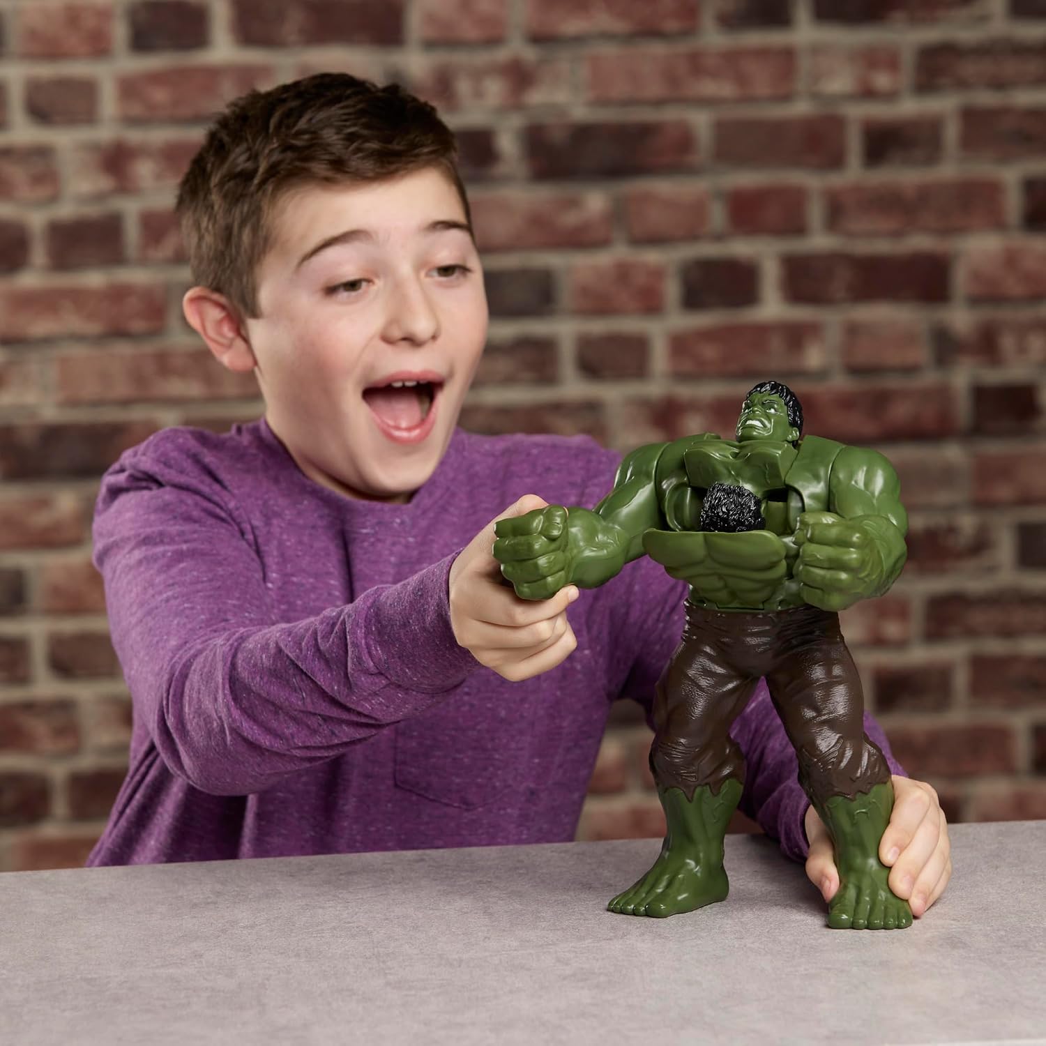 Detalle 2 de Marvel Schmetter-Action Hulk Savage Smash Action Figure, 29.9 cm, 2 Modes