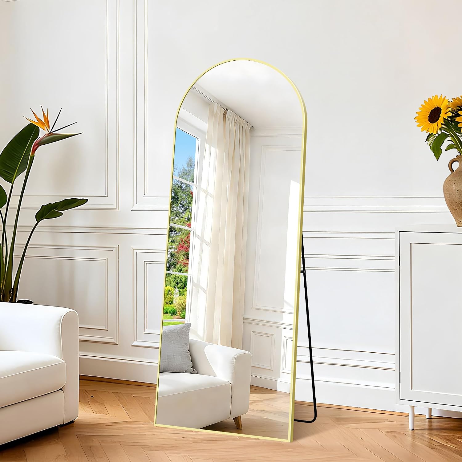 Detalle 2 de KOCUUY Arched Full-Length Mirror, 144.8 x 50.8 cm, Gold Aluminum Frame