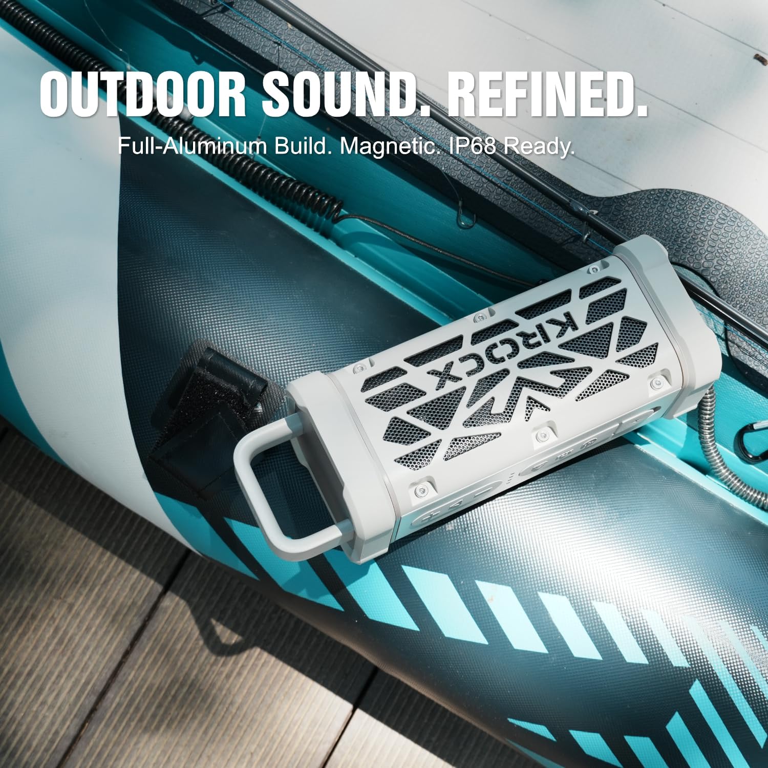 Detalle de KROCX TRAVOR Magnetic Bluetooth Speaker (45W) — Cloud Dancer Metallic, Rugged Aluminum Outdoor Speaker