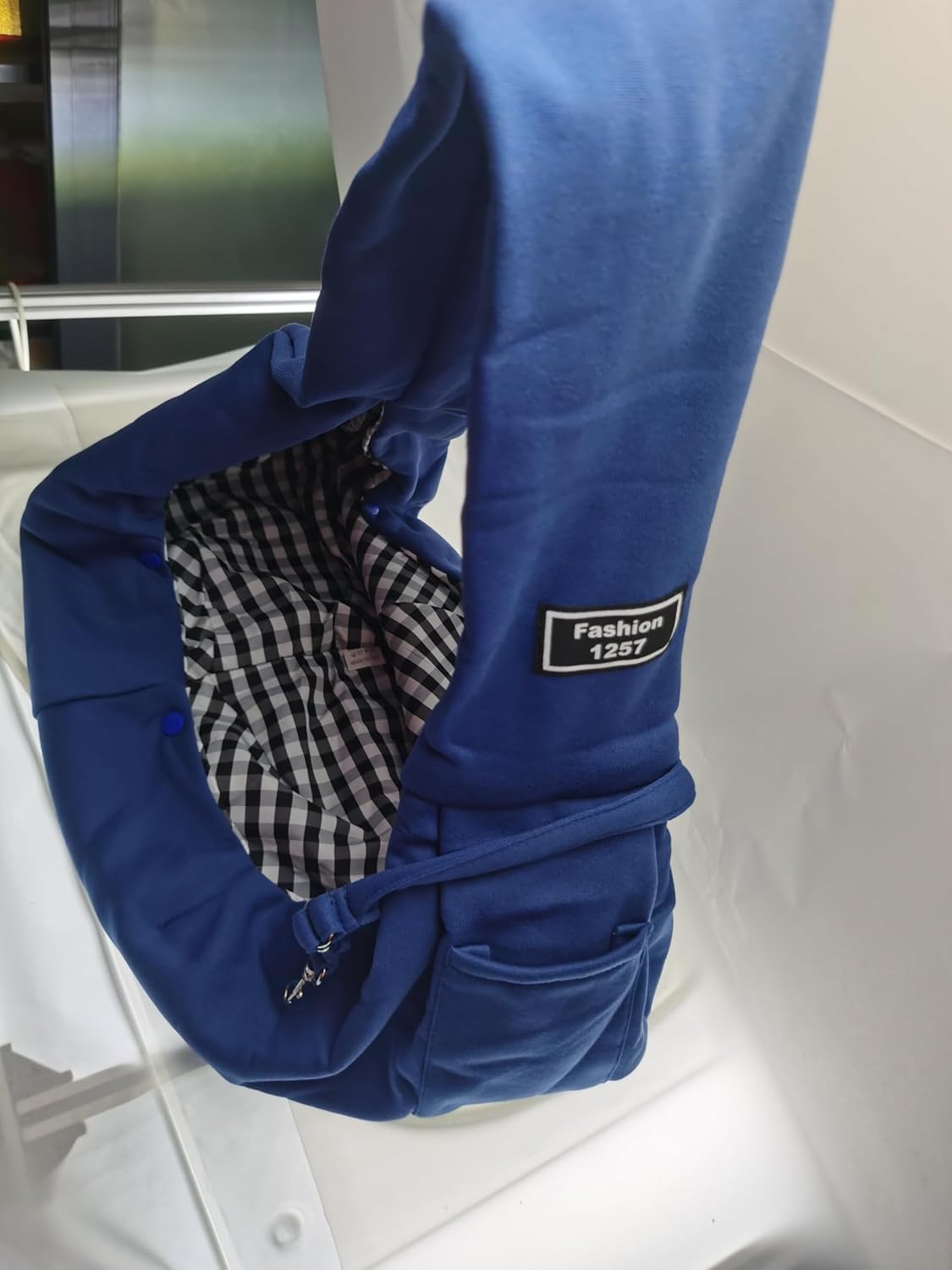 Detalle de CYBERNOVA Small Pet Sling Carrier for 3-15lbs: Hand-Free Travel for Cats and Dogs (Blue)