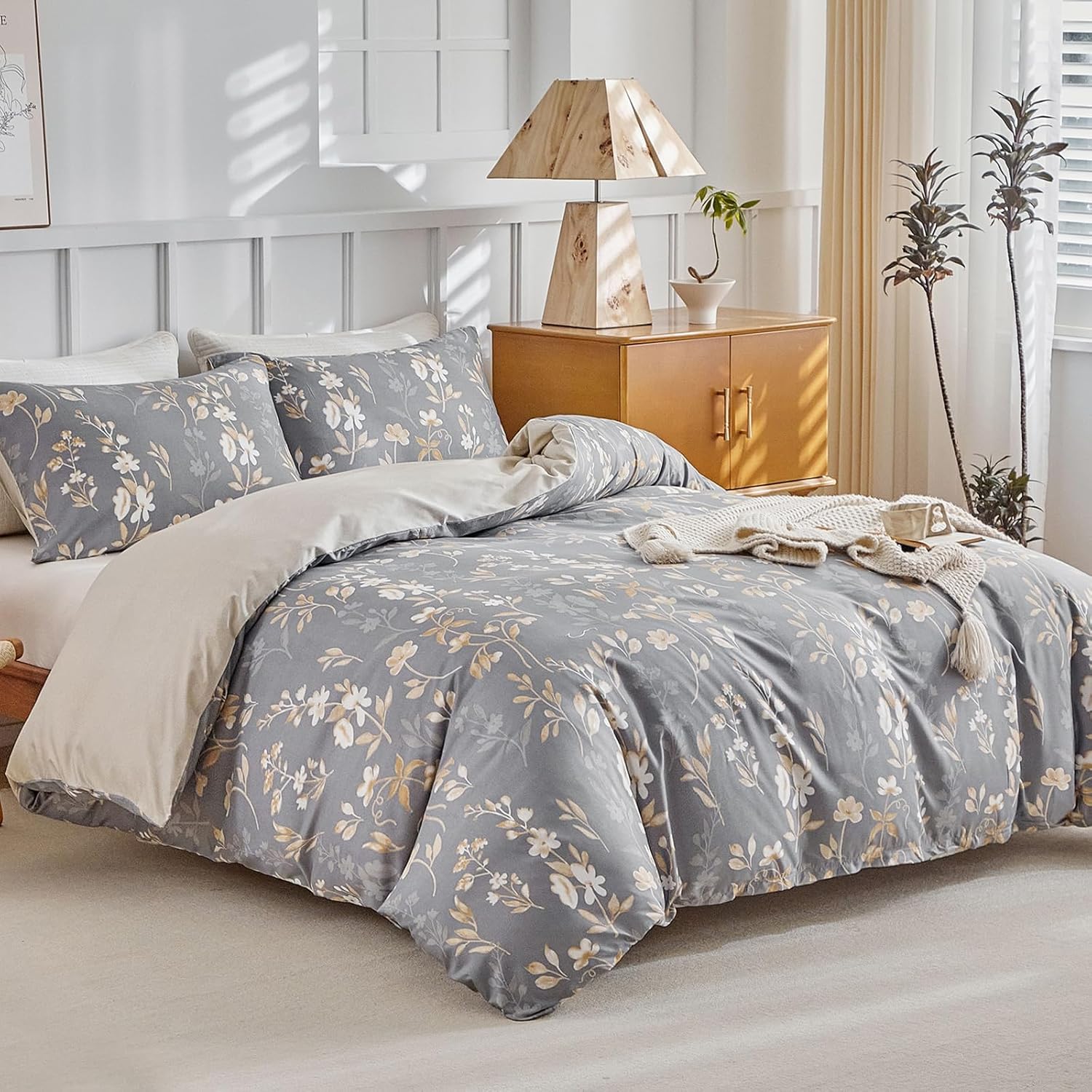Tokokimo King Size Duvet Cover Set – Reversible Yellow Floral on Grey Microfibre, 220x230 cm (2 Pillowcases)