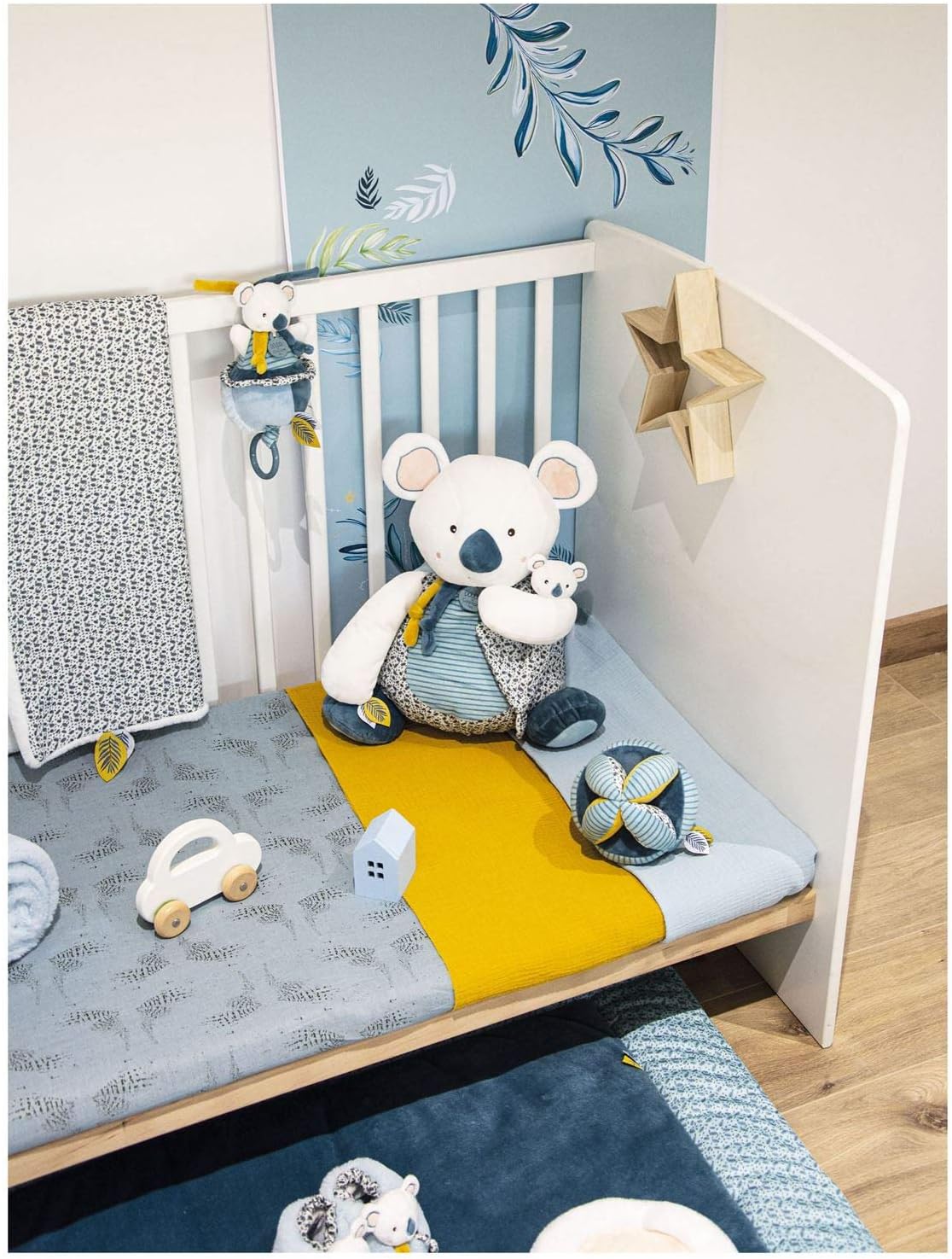 Detalle de Doudou et Compagnie Grande Koala Portapigiama 40 cm Grigio – Collezione Yoca con tasca portaoggetti