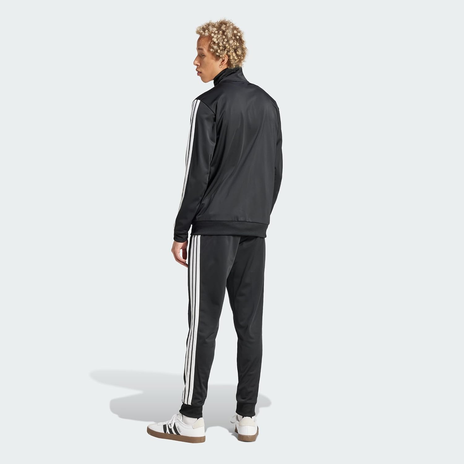 Detalle 2 de adidas Basic męski dres trykotowy z 3 paskami i regulowaną talią