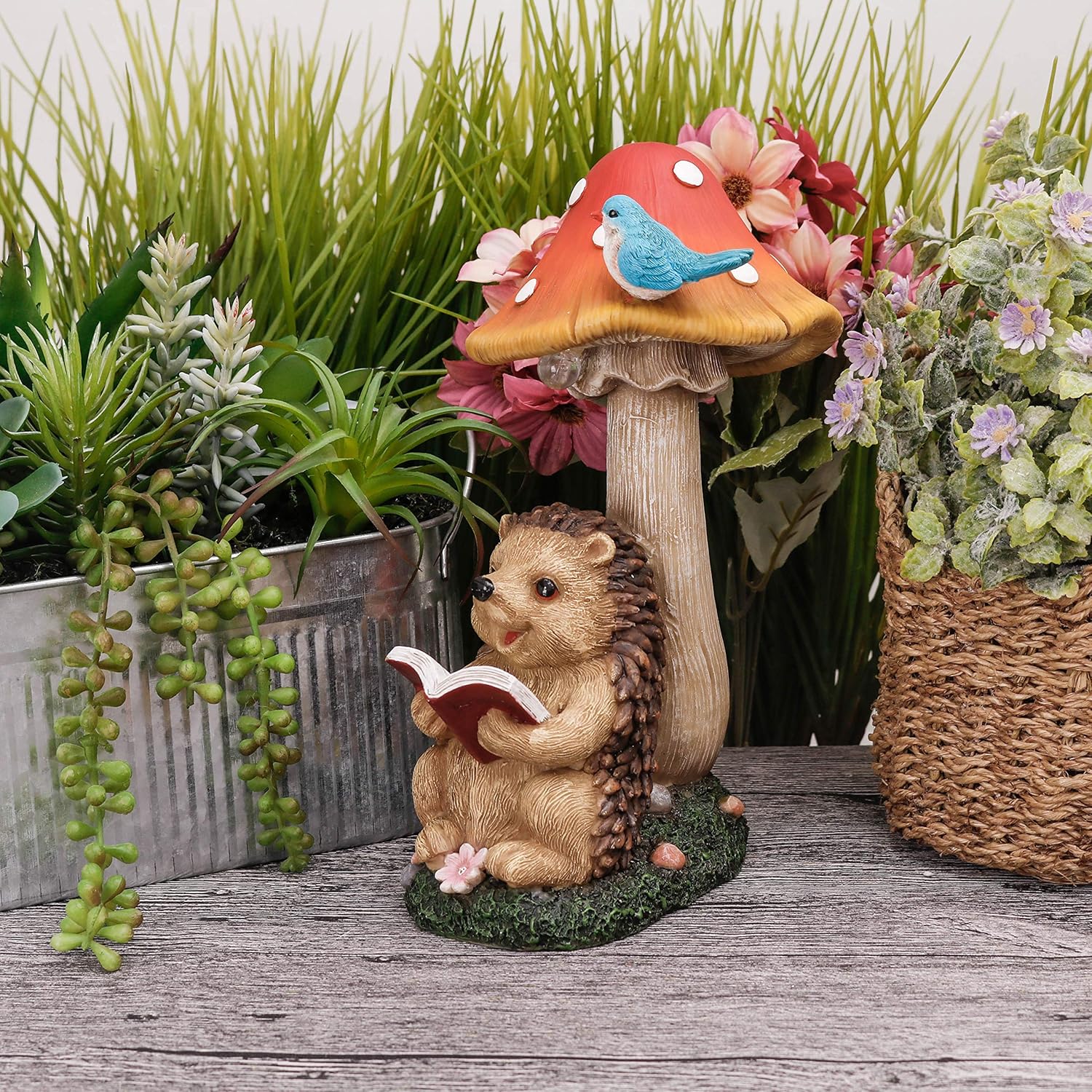 Thumbnail 2 de TERESA'S COLLECTIONS Hedgehog Garden Ornament 17.5cm