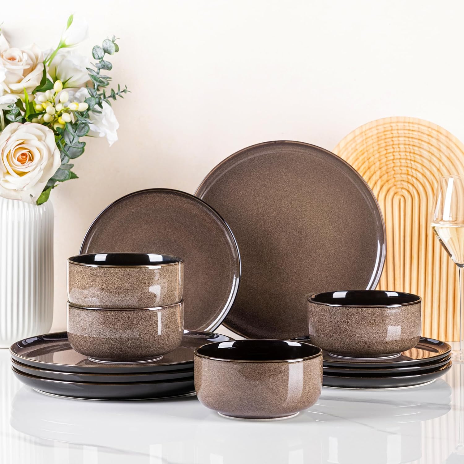 Detalle de LERATIO Ceramic Dinnerware Sets for 4 — 12-Piece Porcelain Set with Lead-Free Glaze