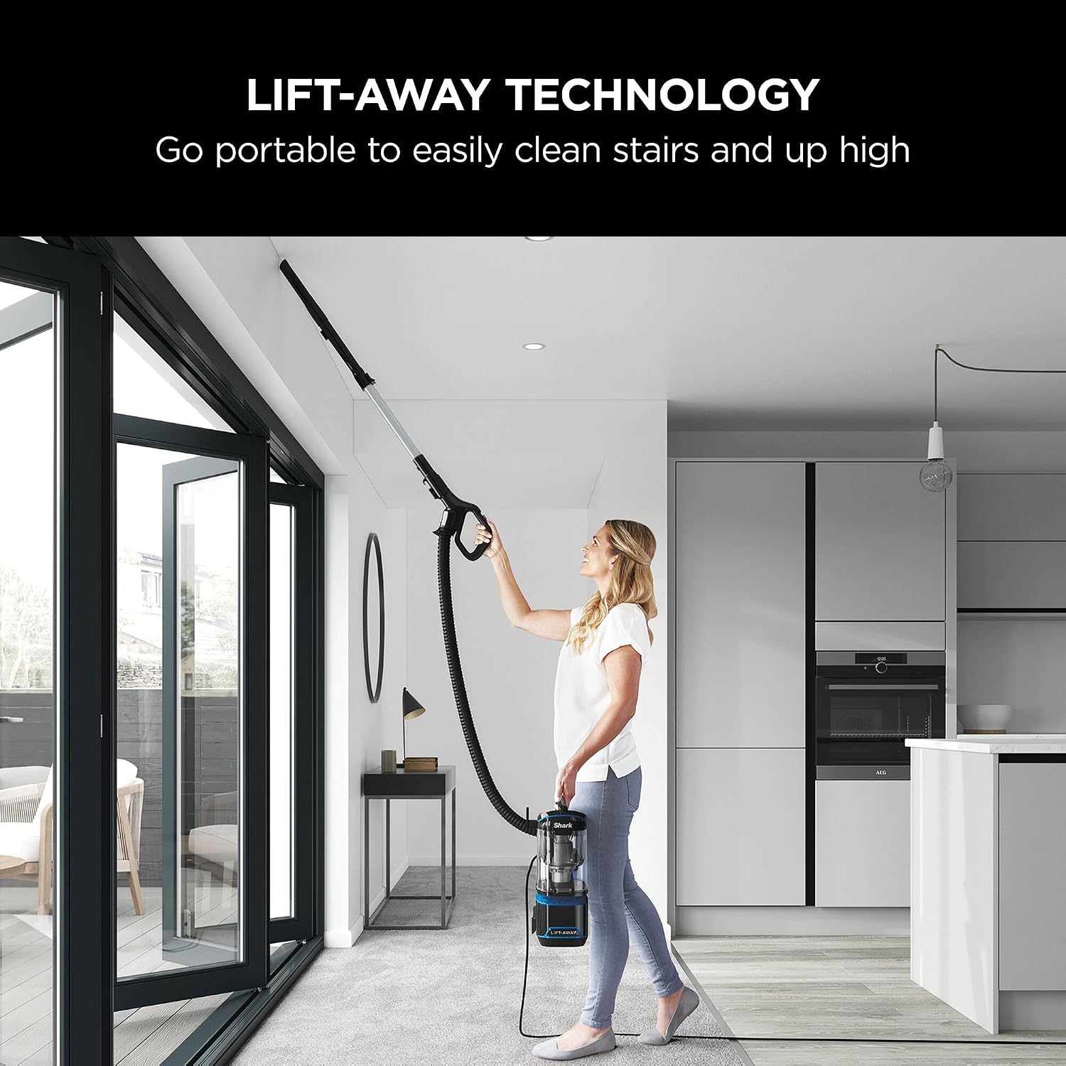 Detalle 2 de Shark NV602UK Upright Vacuum 1.1L