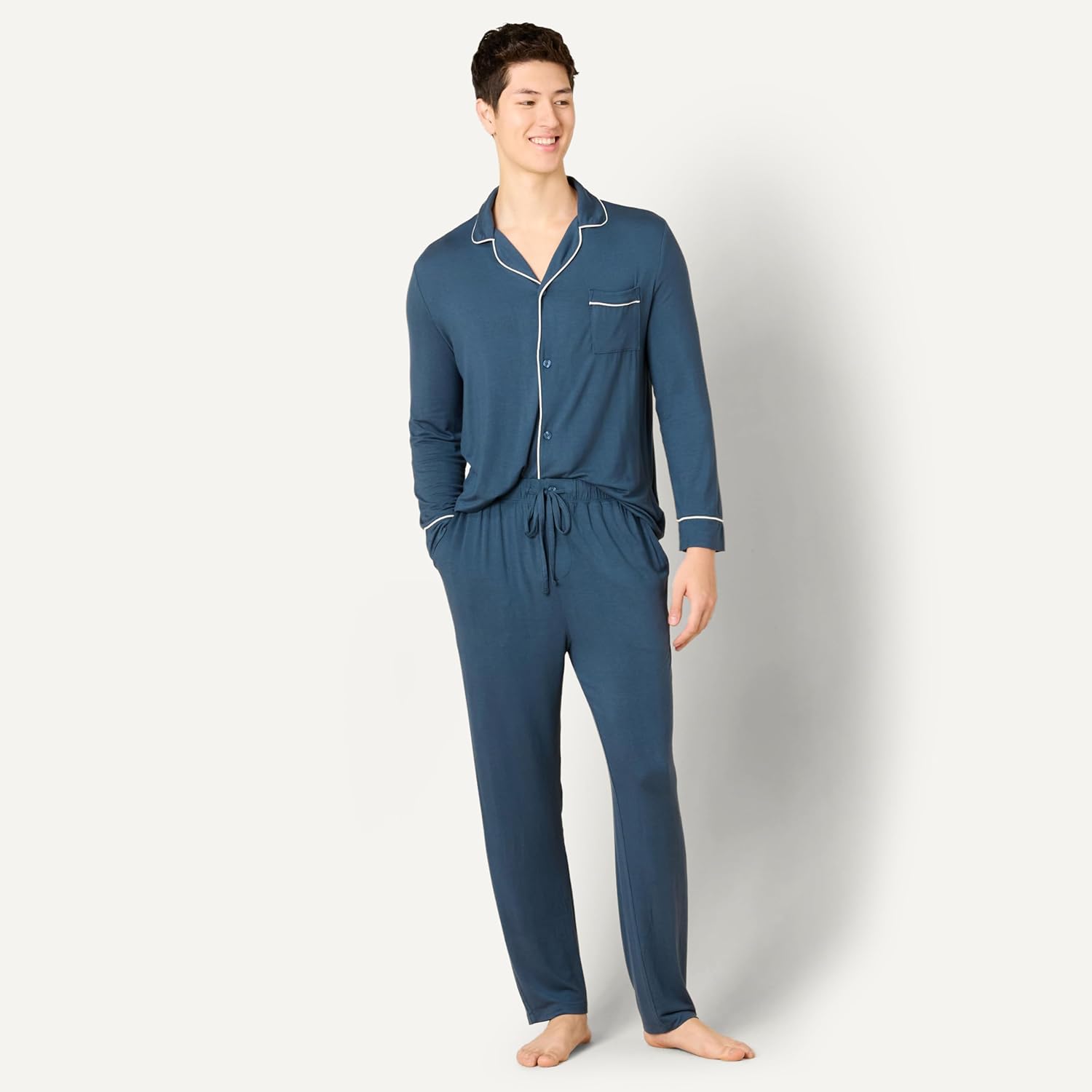 Thumbnail 2 de Amazon Essentials x Sofia Grainge men’s pyjama set with relaxed modal jersey