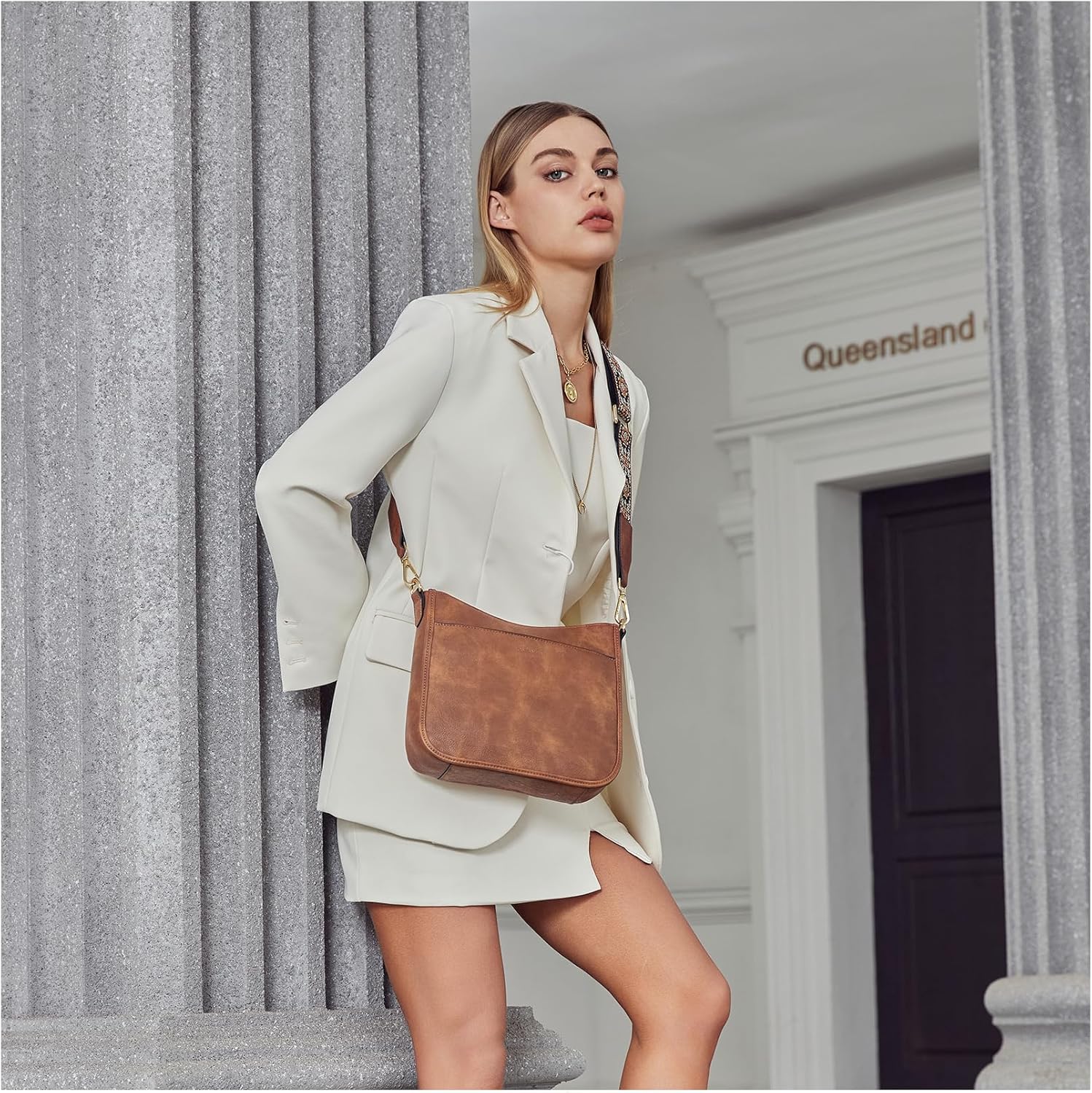 Detalle de BOSTANTEN Crossbody Bag Trendy Vegan Leather